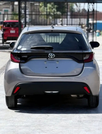 toyota-yaris-hatchback-x-2022-big-3