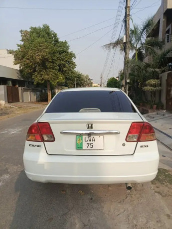 honda-civic-oriel-big-0