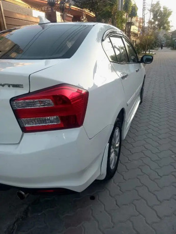 honda-city-15l-aspire-cvt-big-1