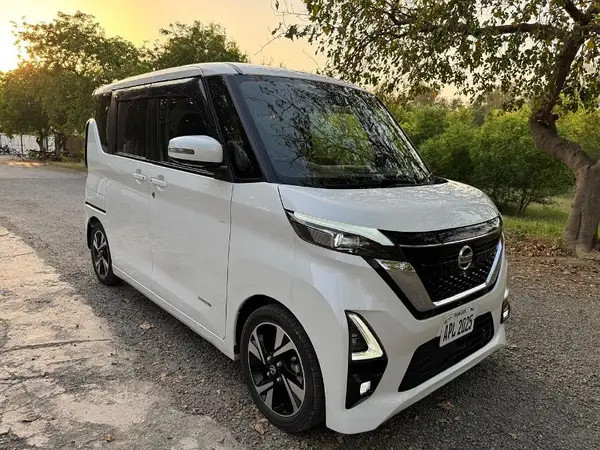 nissan-roox-big-0
