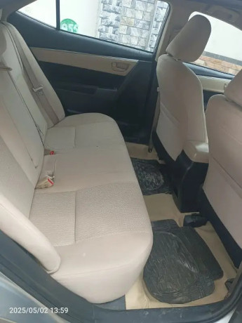 toyota-corolla-gli-2015-big-7