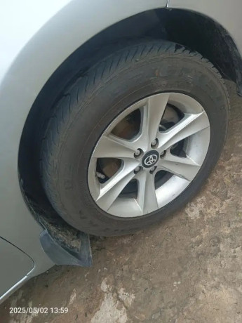 toyota-corolla-gli-2015-big-6