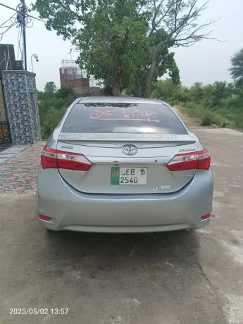 toyota-corolla-gli-2015-big-3
