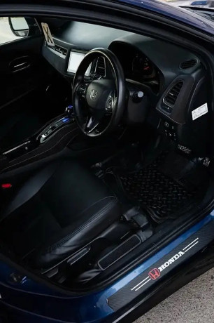honda-vezel-rs-20162021-big-11
