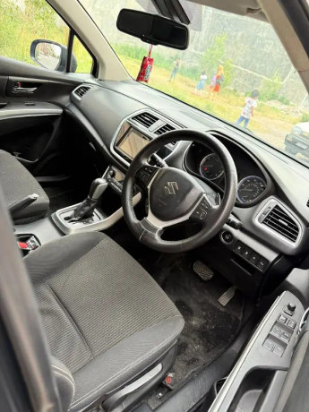 suzuki-s-cross-big-6