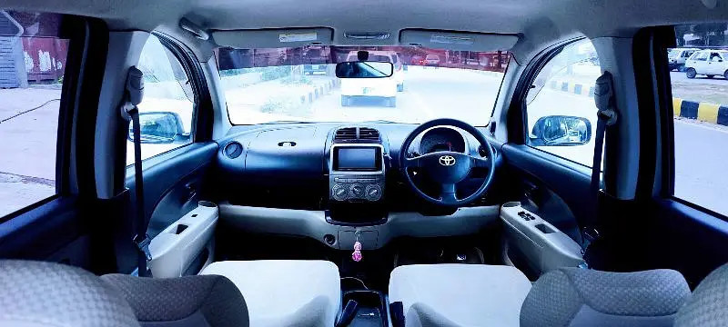 toyota-passo-20082012-big-4