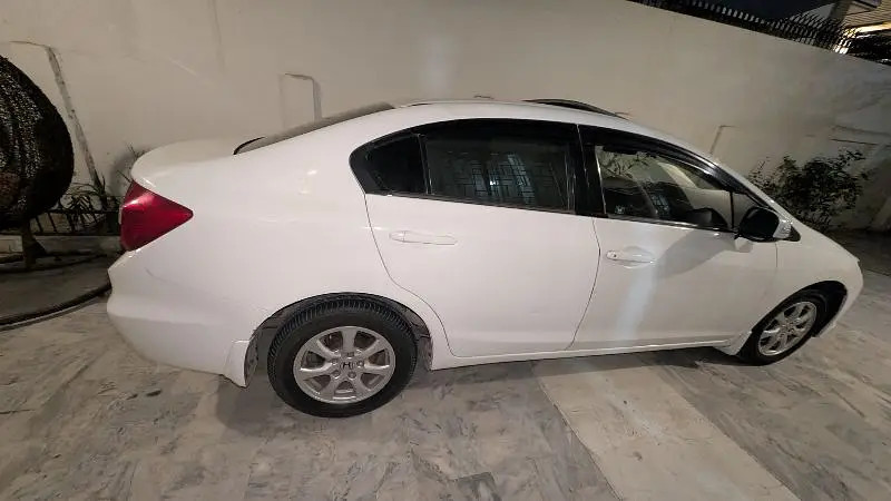 honda-civic-vti-oriel-prosmatec-2014-ug-triborn-big-2