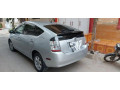 toyota-prius-15-2010-small-6