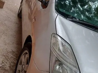 toyota-prius-15-2010