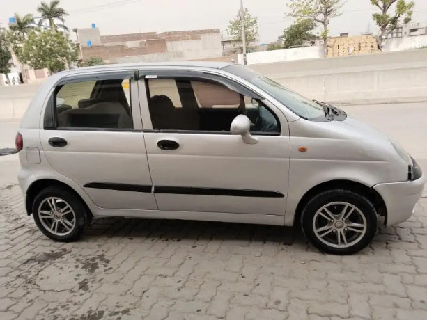 chevrolet-joy-2006-big-1