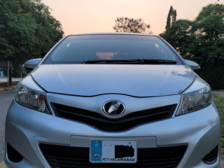 toyota-vitz-f-10