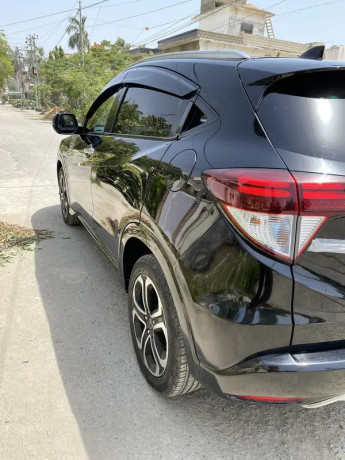 honda-vezel-z-orange-room-b2b-original-2014-model-2015-registered-big-8