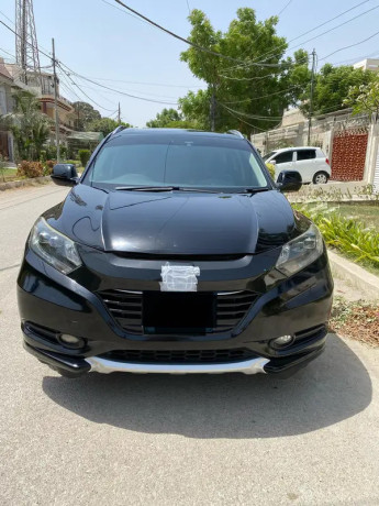 honda-vezel-z-orange-room-b2b-original-2014-model-2015-registered-big-0