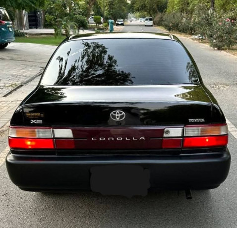 toyota-corolla-altis-x-manual-16-big-1