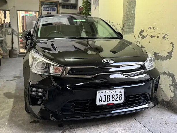 kia-rio-model-2020-2022-big-5