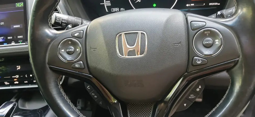 honda-vezel-hybrid-z-honda-sening-2018-92-325-9596254-big-3