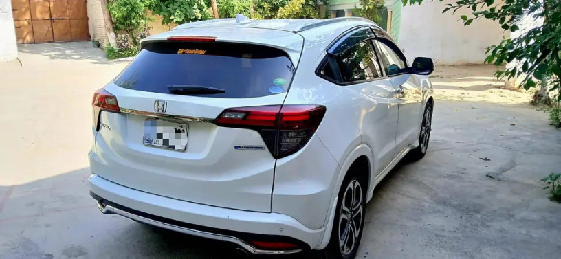 honda-vezel-hybrid-z-honda-sening-2018-92-325-9596254-big-1