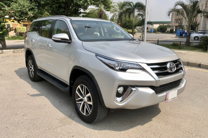 toyota-fortuner-27-vvti-2017-big-3