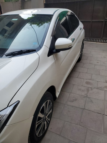 honda-city-15l-cvt-big-5