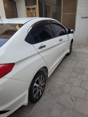 honda-city-15l-cvt-big-6