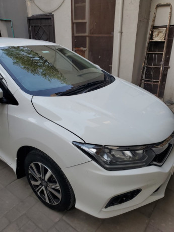 honda-city-15l-cvt-big-0