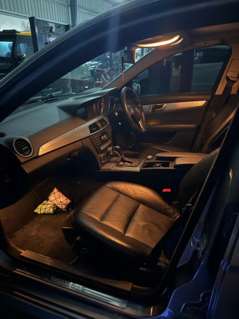 mercedes-benz-c-class-c200-2012-mercedes-2012-big-4