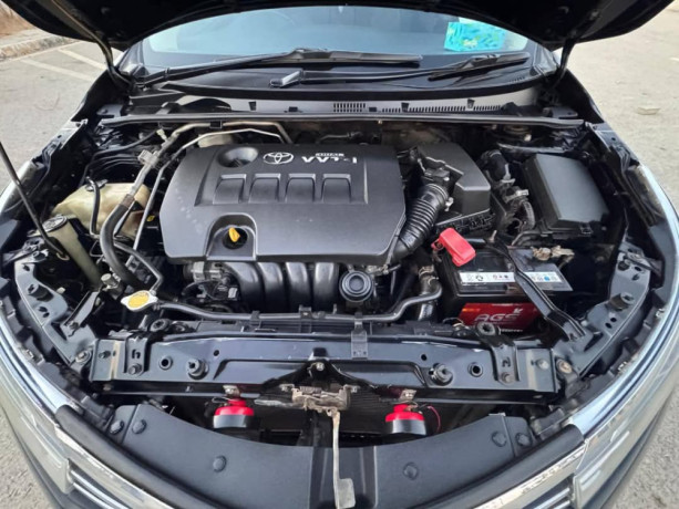 toyota-corolla-altis-x-cvt-i-18-big-4