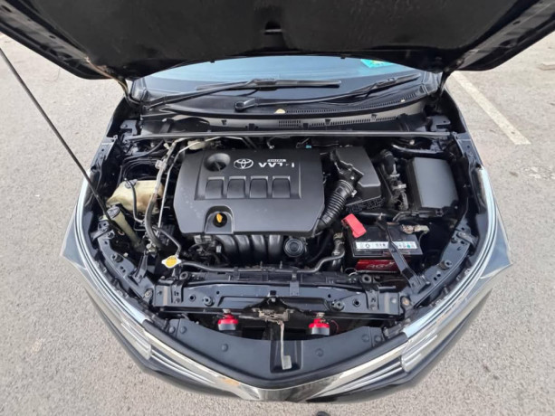 toyota-corolla-altis-x-cvt-i-18-big-7