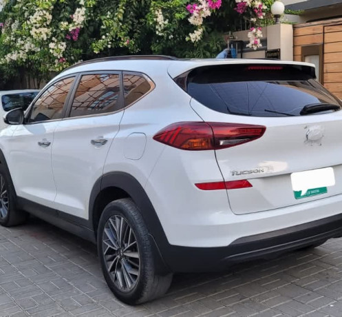 hyundai-tucson-hybrid-signature-big-3
