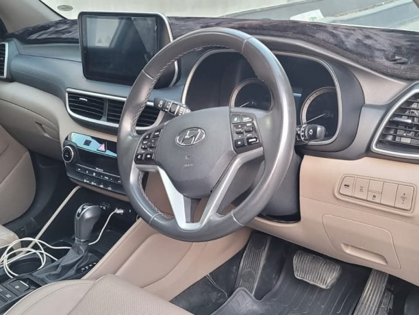 hyundai-tucson-hybrid-signature-big-6