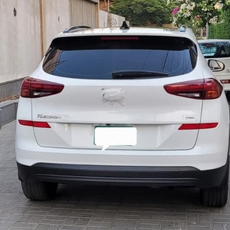 hyundai-tucson-hybrid-signature-big-4