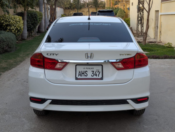 honda-city-12-mt-car-big-3