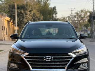 hyundai-tucson-hybrid-signature
