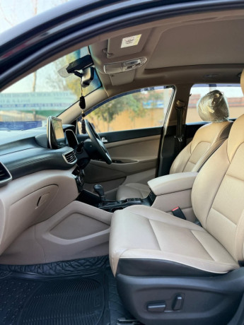 hyundai-tucson-hybrid-signature-big-3
