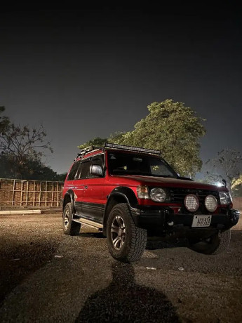 mitsubishi-pajero-big-1