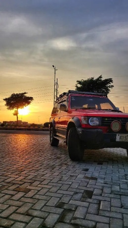 mitsubishi-pajero-big-2