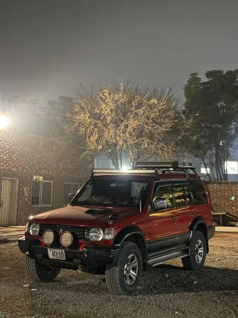 mitsubishi-pajero-big-0
