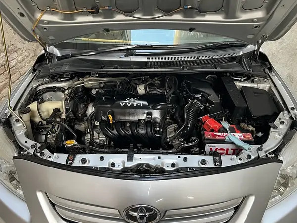 toyota-corolla-gli-2009-big-8
