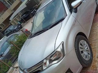 corolla-fielder-2014