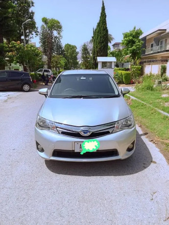 corolla-fielder-2014-big-11