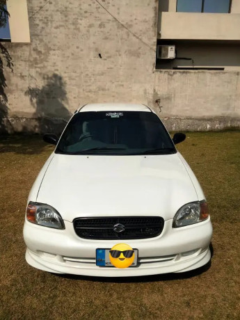suzuki-baleno-2004-big-3