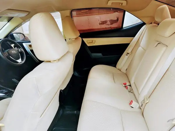toyota-corolla-altis-16cc-model-2019nov-original-b2b-white-color-big-5