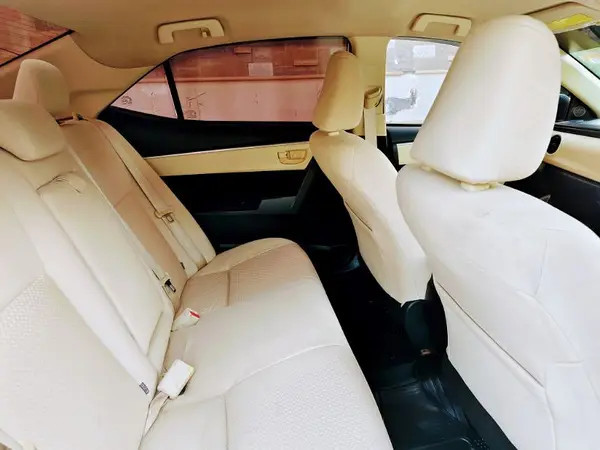 toyota-corolla-altis-16cc-model-2019nov-original-b2b-white-color-big-6