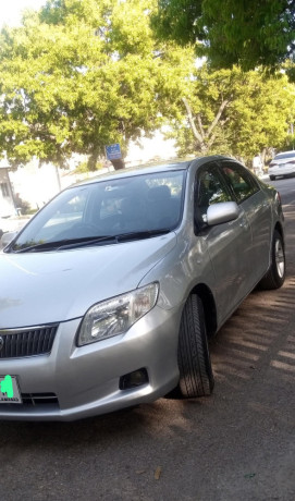toyota-corolla-axio-g-big-1