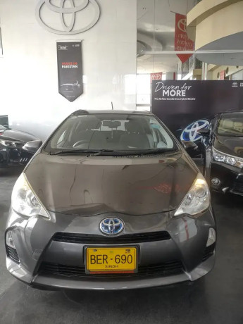 toyota-aqua-s-push-start-model-201215-big-0