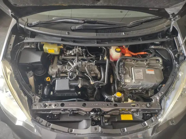 toyota-aqua-s-push-start-model-201215-big-6