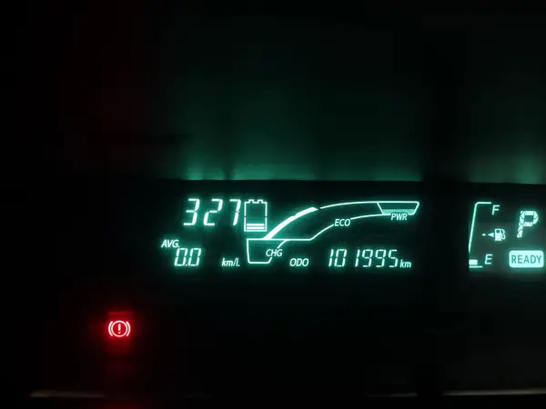 toyota-aqua-s-push-start-model-201215-big-5
