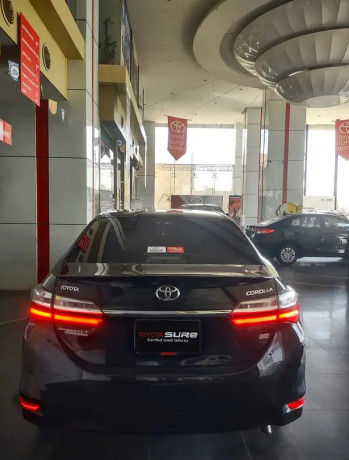 toyota-corolla-gli-automatic-model-2018-big-3