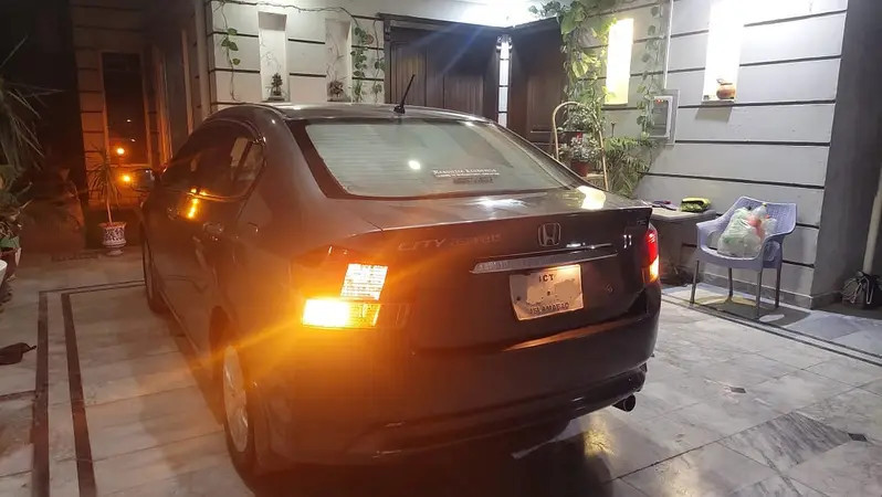 honda-city-aspire-15-prosmatic-2013-big-5