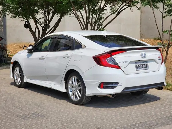 honda-civic-oriel-big-2